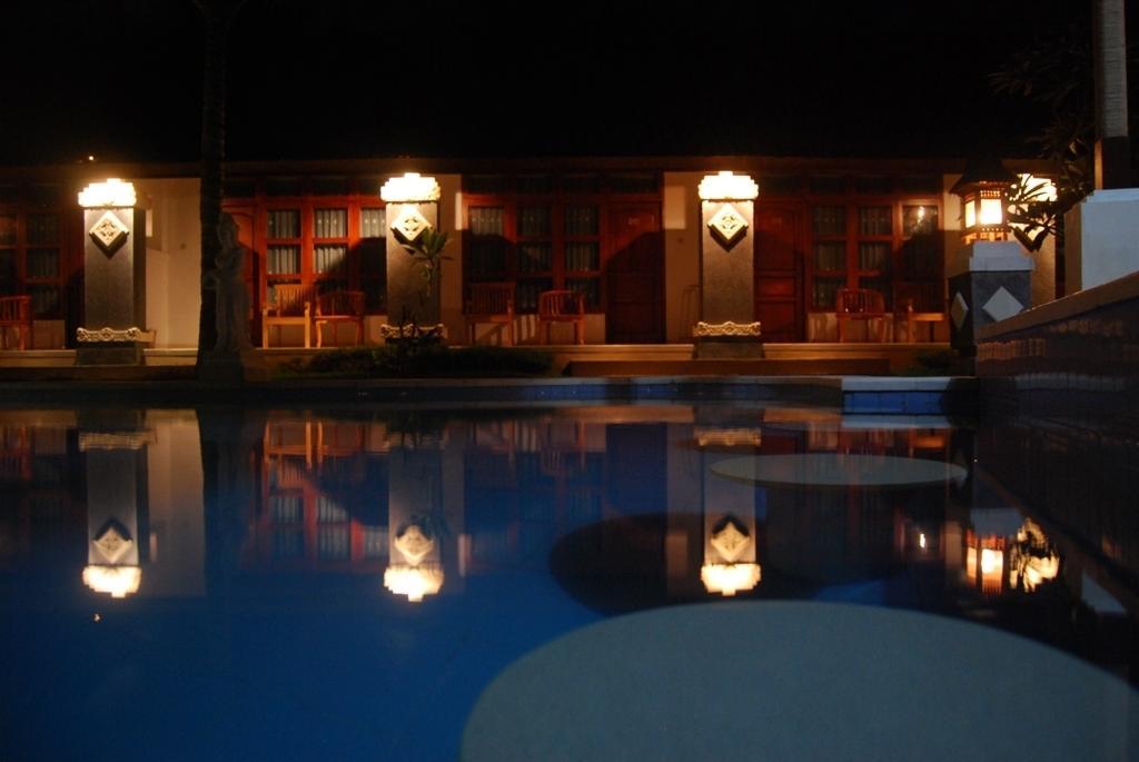 Bali Sunset Hotel Negara  Buitenkant foto