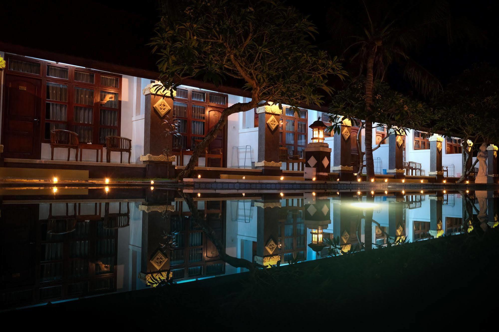 Bali Sunset Hotel Negara  Buitenkant foto